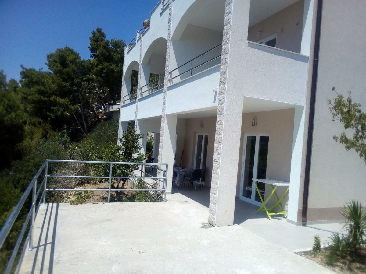 Apartmani Marija Jakir Brela Exterior photo