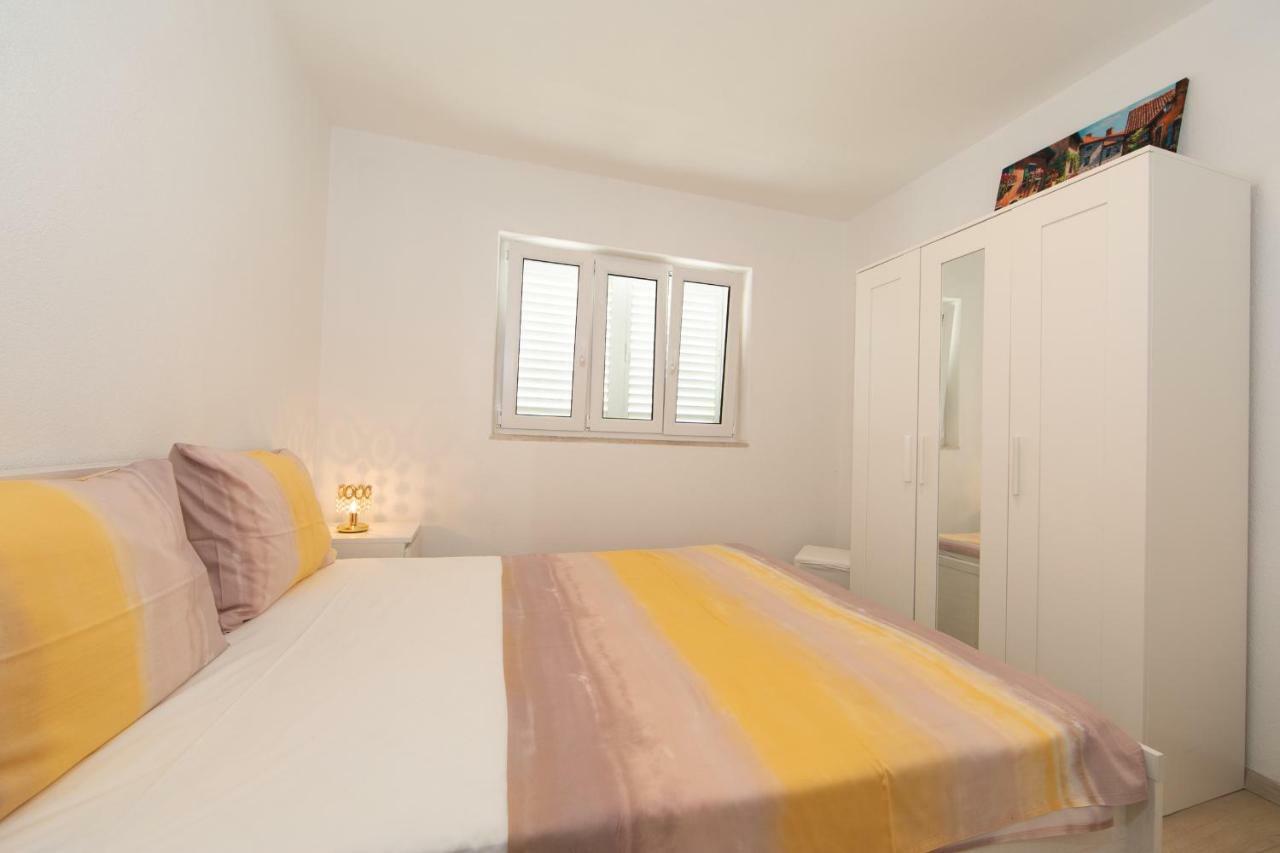 Apartmani Marija Jakir Brela Exterior photo